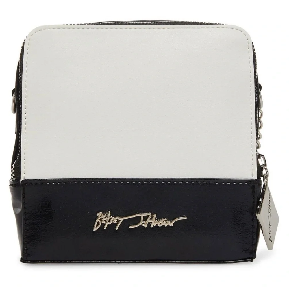 NWT Betsey Johnson Kitsch Oh Snap Crossbody Bag Polaroid Camera BJ32965N